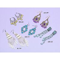 IMITATION JEWELLERY ITEM